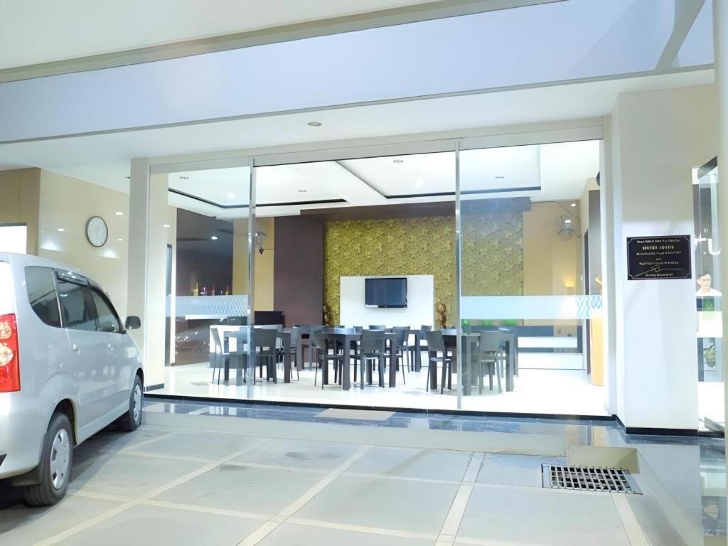 Lotus Hotel Subang