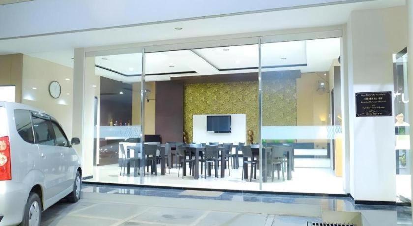Hotel Lotus Subang