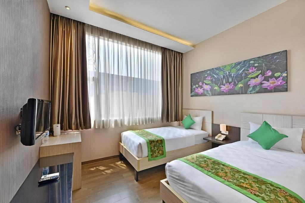 Lotus 2* Subang
