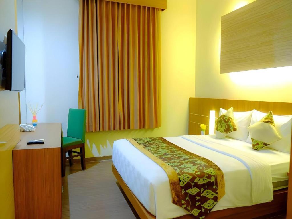 Lotus Hotel