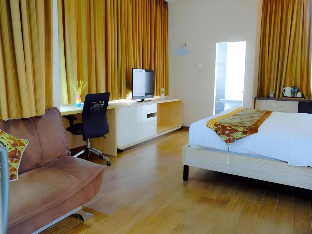 Lotus Hotel Subang